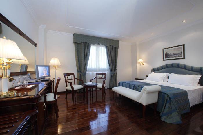 Tiberio Palace Hotel Neapol Zewnętrze zdjęcie